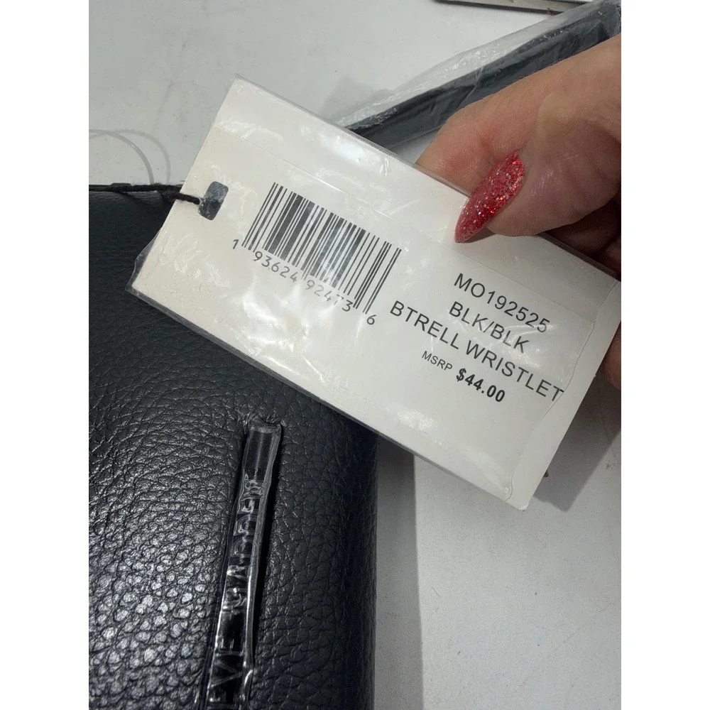 Steve Madden BTRELL Wristlet Black Pebbled Faux Leather Triple Zip MO192525